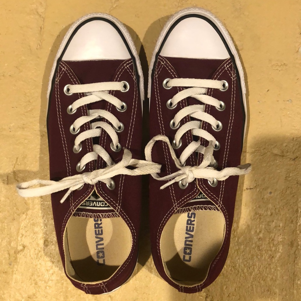 Converse All-Star Maroon ladies SZ 9